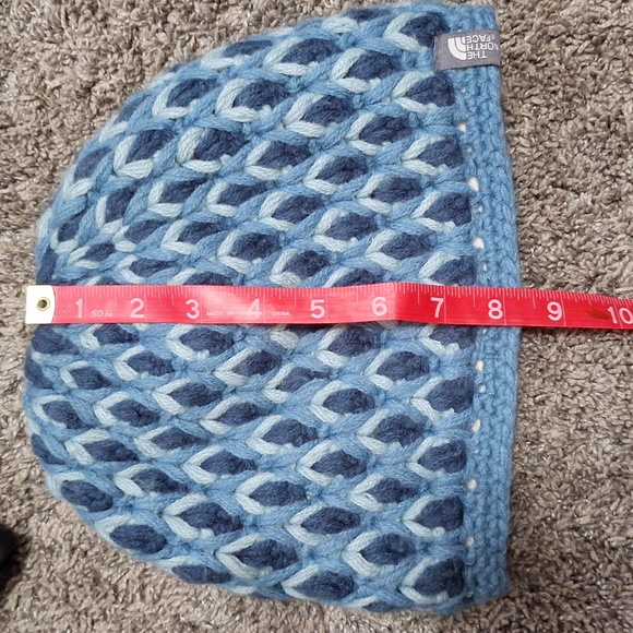 The North Face crocheted lined beanie soft fluffy - blue - Picture 7 of 8